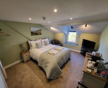 United Kingdom Dorset Lyme Regis vacation rental compare prices direct by owner 19323008