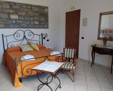 Italy Campania Castelnuovo Cilento vacation rental compare prices direct by owner 27071016