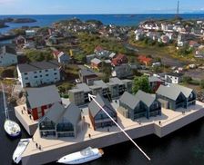 Norway Nordland Henningsvær vacation rental compare prices direct by owner 13499613