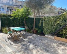 France Provence-Alpes-Côte d'Azur Marseille vacation rental compare prices direct by owner 29393505