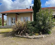 France Aquitaine Bourgougnague vacation rental compare prices direct by owner 26769274