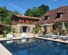 France Aquitaine Cause-de-Clérans vacation rental compare prices direct by owner 27539243