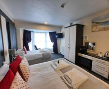 United Kingdom Gwynedd Llandudno vacation rental compare prices direct by owner 16163014