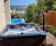 France Provence-Alpes-Côte d'Azur Cassis vacation rental compare prices direct by owner 13493342