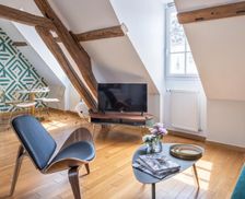 France Centre Nogent-le-Roi vacation rental compare prices direct by owner 27786487