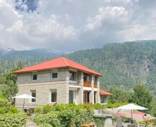 India Himachal Pradesh Manāli vacation rental compare prices direct by owner 26080764