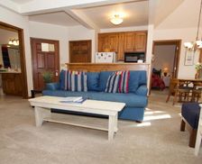 United States Wisconsin Baileys Harbor vacation rental compare prices direct by owner 19194218