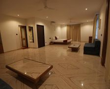 India Madhya Pradesh Sāgar vacation rental compare prices direct by owner 17735465