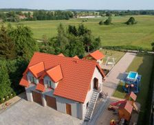 Poland Warmia-Masuria Ryn vacation rental compare prices direct by owner 27709998