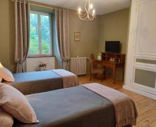 France Auvergne Thiézac vacation rental compare prices direct by owner 16542500