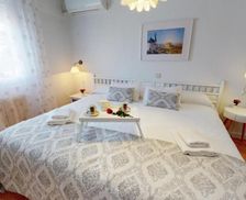 Spain Castilla-La Mancha Consuegra vacation rental compare prices direct by owner 15135845