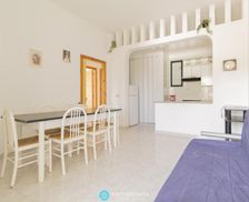 Italy Apulia Baia Verde vacation rental compare prices direct by owner 27342380