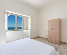 Italy Apulia Torre Lapillo vacation rental compare prices direct by owner 29168900