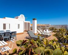 Spain Fuerteventura Corralejo vacation rental compare prices direct by owner 15334504