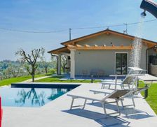 Italy Veneto Costermano vacation rental compare prices direct by owner 28271175