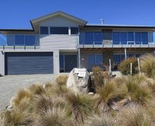 New Zealand Canterbury Lake Tekapo vacation rental compare prices direct by owner 29135772