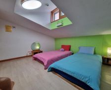 South Korea Gyeongsangnam-do Tongyeong vacation rental compare prices direct by owner 13734353