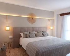 Spain Majorca Cala Figuera vacation rental compare prices direct by owner 29422154