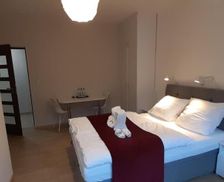 Poland Masovia Warsaw vacation rental compare prices direct by owner 14329964