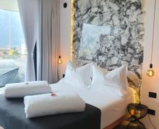 Italy Trentino Alto Adige Riva del Garda vacation rental compare prices direct by owner 28121157
