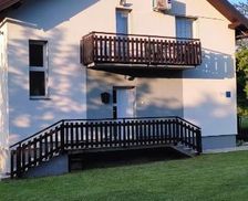 Croatia Lika-Senj County Korenica vacation rental compare prices direct by owner 14059614