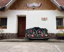 Romania Hunedoara Nădăştia de Sus vacation rental compare prices direct by owner 13902182