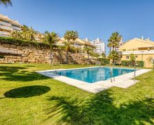 Spain Andalucía Estepona vacation rental compare prices direct by owner 32580252