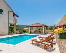 Croatia Sibenik-Knin County Vrpolje vacation rental compare prices direct by owner 26812849