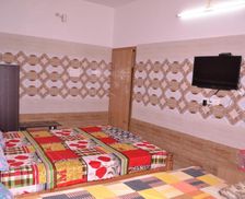 India Tamil Nadu Kuttālam vacation rental compare prices direct by owner 26708692