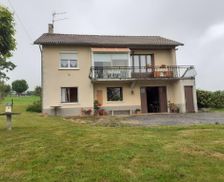 France Auvergne Mourjou vacation rental compare prices direct by owner 26905694