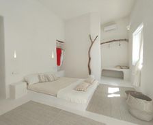 Greece Milos Triovasálos vacation rental compare prices direct by owner 28907492