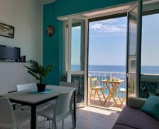 Italy Liguria Bergeggi vacation rental compare prices direct by owner 16019453
