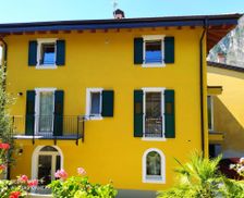 Italy Trentino Alto Adige Riva del Garda vacation rental compare prices direct by owner 28598876