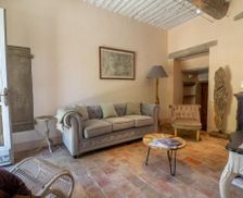 France Provence-Alpes-Côte d'Azur Goult vacation rental compare prices direct by owner 13449012