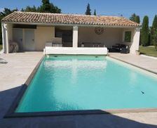 France Provence-Alpes-Côte d'Azur Le Thor vacation rental compare prices direct by owner 26329283