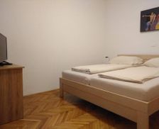 Slovenia Notranjska Nova Vas vacation rental compare prices direct by owner 18655152