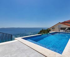Croatia Split-Dalmatia County Pisak vacation rental compare prices direct by owner 27139132