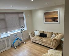 United Kingdom Essex South Ockendon vacation rental compare prices direct by owner 28326459