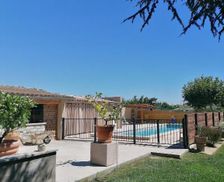 France Provence-Alpes-Côte d'Azur Barbentane vacation rental compare prices direct by owner 14271955