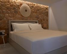 Greece Santorini Perivolos vacation rental compare prices direct by owner 28343102