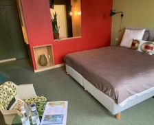 Netherlands Zuid-Holland Dordrecht vacation rental compare prices direct by owner 14464522