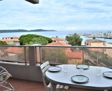 France Provence-Alpes-Côte d'Azur Cavalaire-sur-Mer vacation rental compare prices direct by owner 27428354