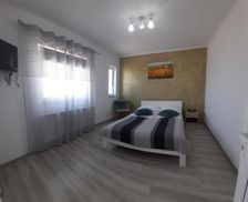 Romania Alba Sebeş vacation rental compare prices direct by owner 13736777