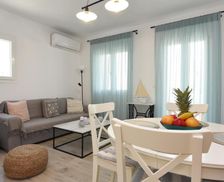 Greece Syros Vari vacation rental compare prices direct by owner 28266559