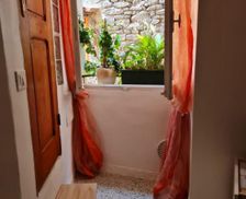 Italy Liguria Vallecrosia vacation rental compare prices direct by owner 27020102
