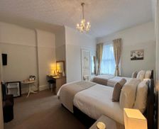 United Kingdom Isle of Wight Shanklin vacation rental compare prices direct by owner 16127704