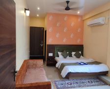 India Madhya Pradesh Maheshwar vacation rental compare prices direct by owner 26803918