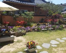 South Korea Jeollabuk-Do Jeonju vacation rental compare prices direct by owner 26092421