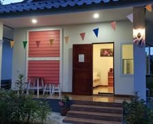 Thailand Lampang Province Ban Khuang Kom vacation rental compare prices direct by owner 26874318