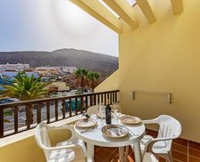 Spain Tenerife Los Cristianos vacation rental compare prices direct by owner 12172255